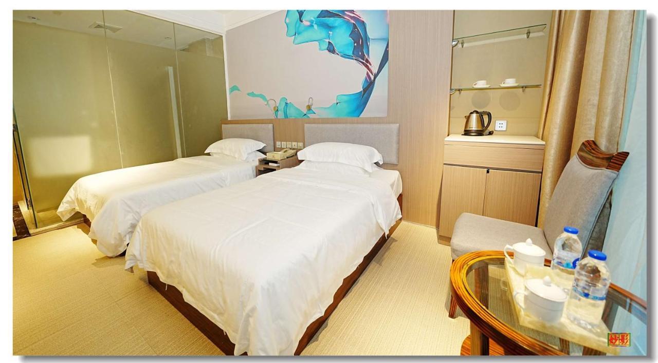 Pristine 1 Manila Esterno foto