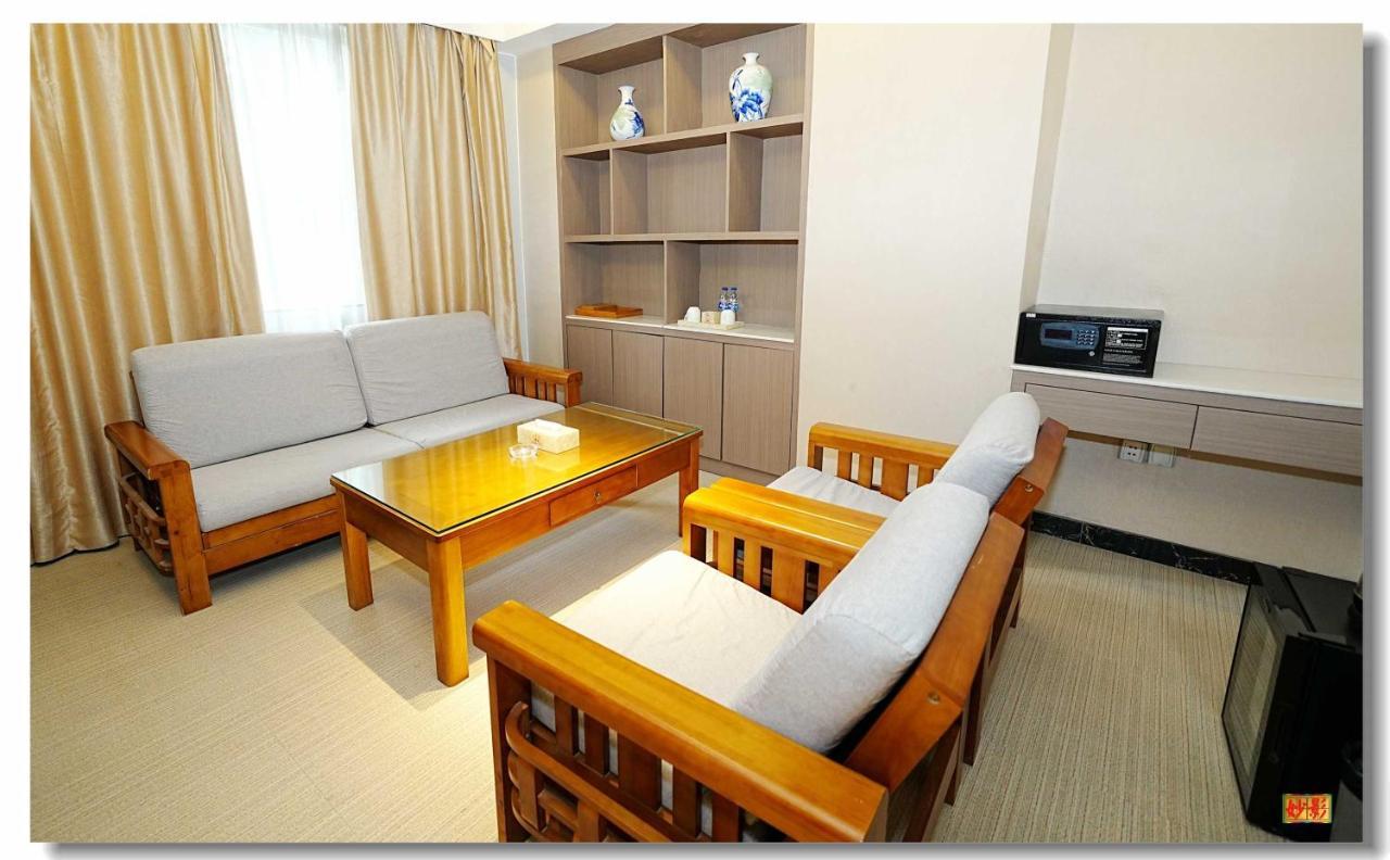 Pristine 1 Manila Esterno foto