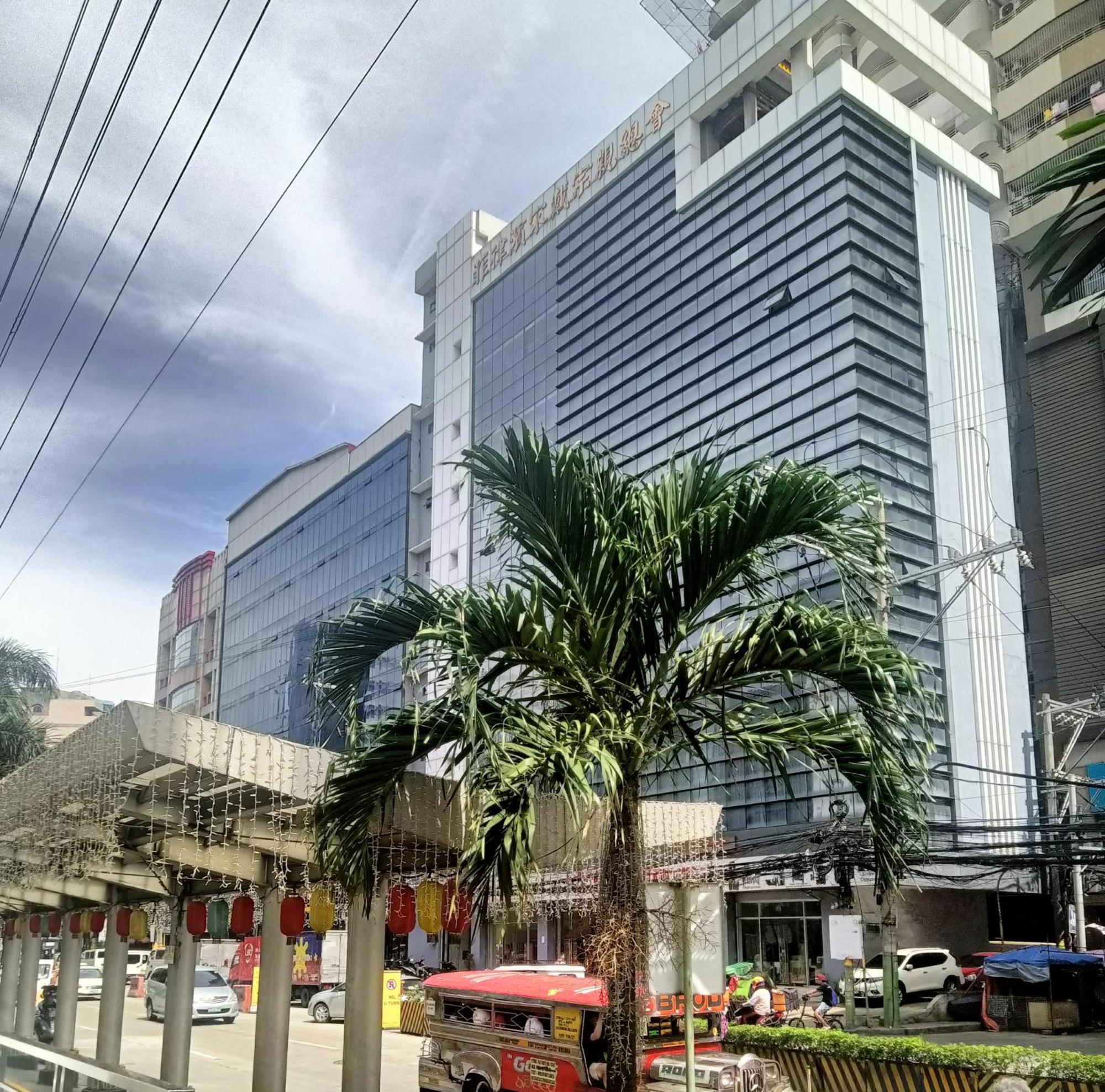 Pristine 1 Manila Esterno foto